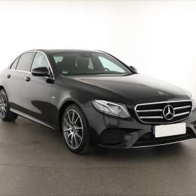 Mercedes- Benz Třídy E E 200 4MATIC / 19541318