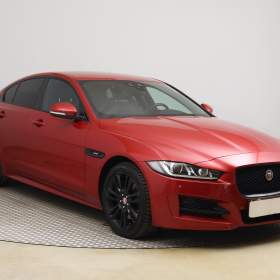 Jaguar XE 20d AWD / 19541339