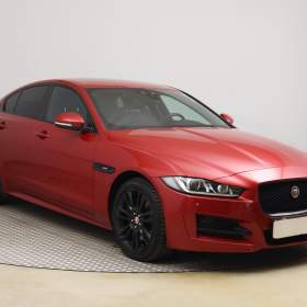 Jaguar XE 20d AWD / 19541339