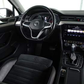 Foto inzerátu Volkswagen Passat 1.5 TSI