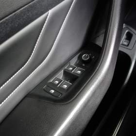 Foto inzerátu Volkswagen Passat 1.5 TSI