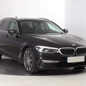 BMW Řada 5 530d xDrive / 19542517