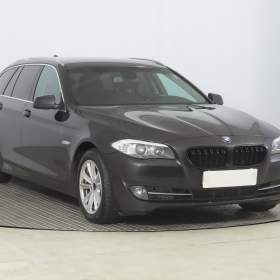 BMW Řada 5 530d xDrive / 19542959