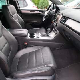 Foto inzerátu Volkswagen Touareg 3.0 TDI