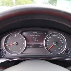 Foto inzerátu Volkswagen Touareg 3.0 TDI