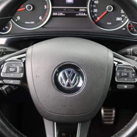 Foto inzerátu Volkswagen Touareg 3.0 TDI