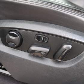 Foto inzerátu Volkswagen Touareg 3.0 TDI