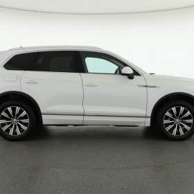 Foto inzerátu Volkswagen Touareg 3.0 TDI