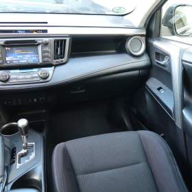 Foto inzerátu Toyota Rav4 2.0 VVT-i