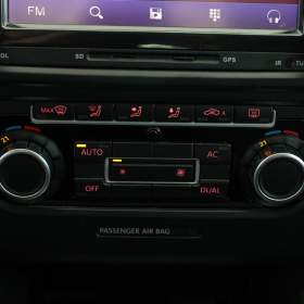 Foto inzerátu Volkswagen Golf 1.6 TDI