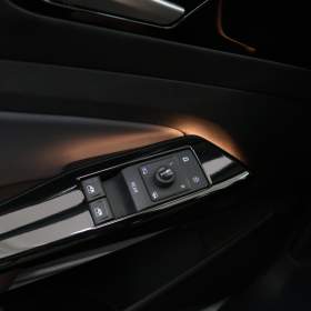 Foto inzerátu Volkswagen ID.4 Pro Perf. (82 kWh)