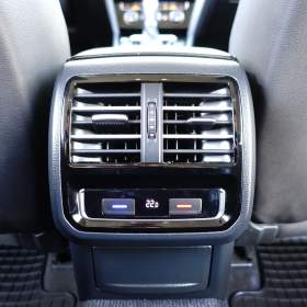 Foto inzerátu Volkswagen Passat 2.0 TDI