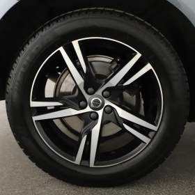 Foto inzerátu Volvo XC60 T5 AWD