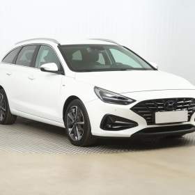 Hyundai i30 1.5 T- GDI MHEV / 19555366