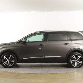 Foto inzerátu Peugeot 5008 PureTech 130