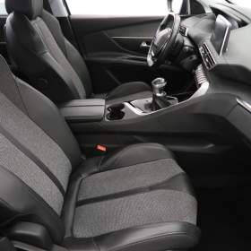 Foto inzerátu Peugeot 5008 PureTech 130