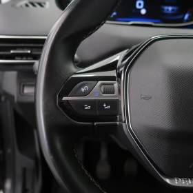 Foto inzerátu Peugeot 5008 PureTech 130