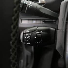 Foto inzerátu Peugeot 5008 PureTech 130