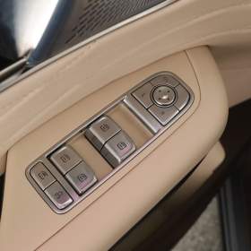 Foto inzerátu Bestune M9 2.0 T