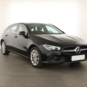 Mercedes- Benz CLA 250 e / 19555703