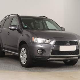 Mitsubishi Outlander 2.2 DI- D / 19556222
