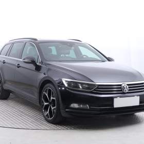 Volkswagen Passat 2.0 TDI / 19556236