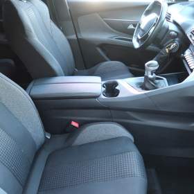 Foto inzerátu Peugeot 5008 1.5 BlueHDi