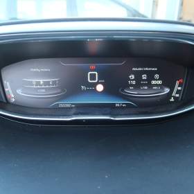 Foto inzerátu Peugeot 5008 1.5 BlueHDi