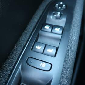 Foto inzerátu Peugeot 5008 1.5 BlueHDi