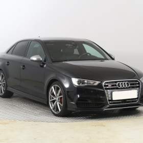 Audi S3 2.0 TFSI / 19556437