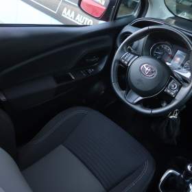 Foto inzerátu Toyota Yaris 1.5 Dual VVT-i