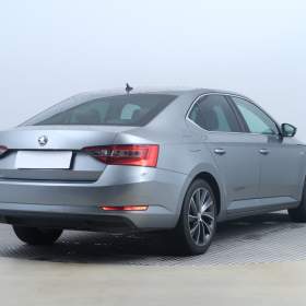 Foto inzerátu Škoda Superb 2.0 TDI