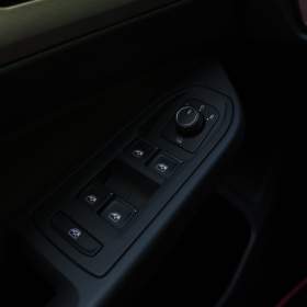 Foto inzerátu Volkswagen Golf 1.5 TSI