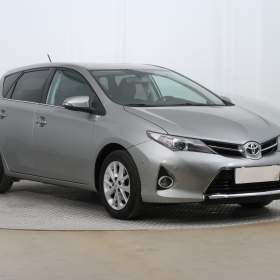 Toyota Auris 1.6 Valvematic / 19556581
