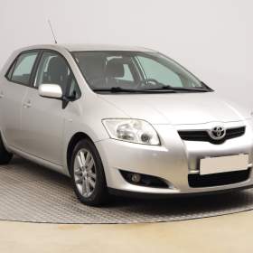 Toyota Auris 2.0 D- 4D / 19556613