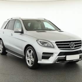 Mercedes- Benz ML ML 350 BlueTEC / 19556630