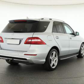 Foto inzerátu Mercedes-Benz ML ML 350 BlueTEC
