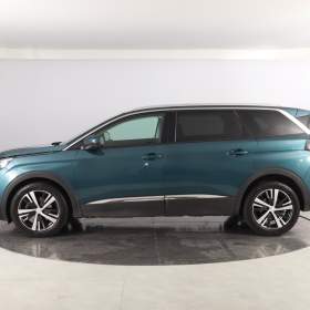 Foto inzerátu Peugeot 5008 1.5 BlueHDi
