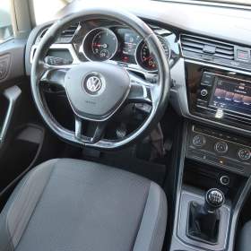 Foto inzerátu Volkswagen Touran 1.6 TDI