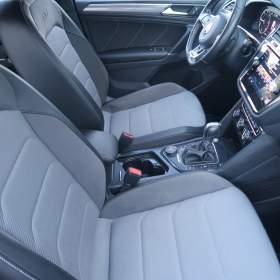 Foto inzerátu Volkswagen Tiguan 2.0 BiTDI