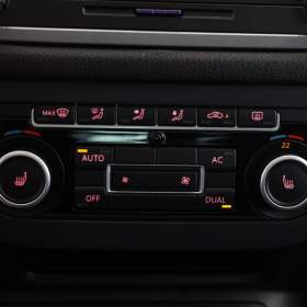 Foto inzerátu Volkswagen Tiguan 2.0 TDI