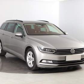 Volkswagen Passat 2.0 TDI / 19556789