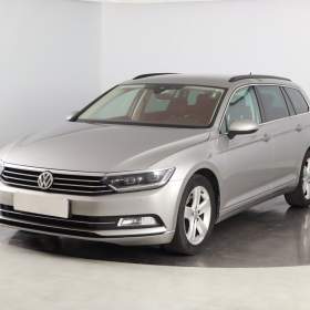 Foto inzerátu Volkswagen Passat 2.0 TDI