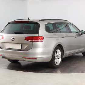 Foto inzerátu Volkswagen Passat 2.0 TDI