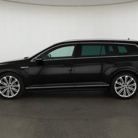 Foto inzerátu Volkswagen Passat 2.0 TDI