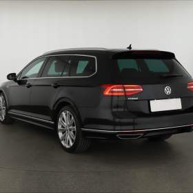Foto inzerátu Volkswagen Passat 2.0 TDI