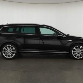 Foto inzerátu Volkswagen Passat 2.0 TDI