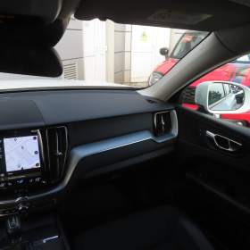 Foto inzerátu Volvo XC60 D4 AWD