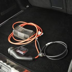 Foto inzerátu Peugeot 508 Hybrid 225