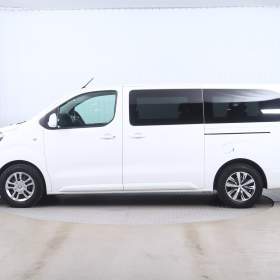 Foto inzerátu Peugeot Traveller 2.0 BlueHDi